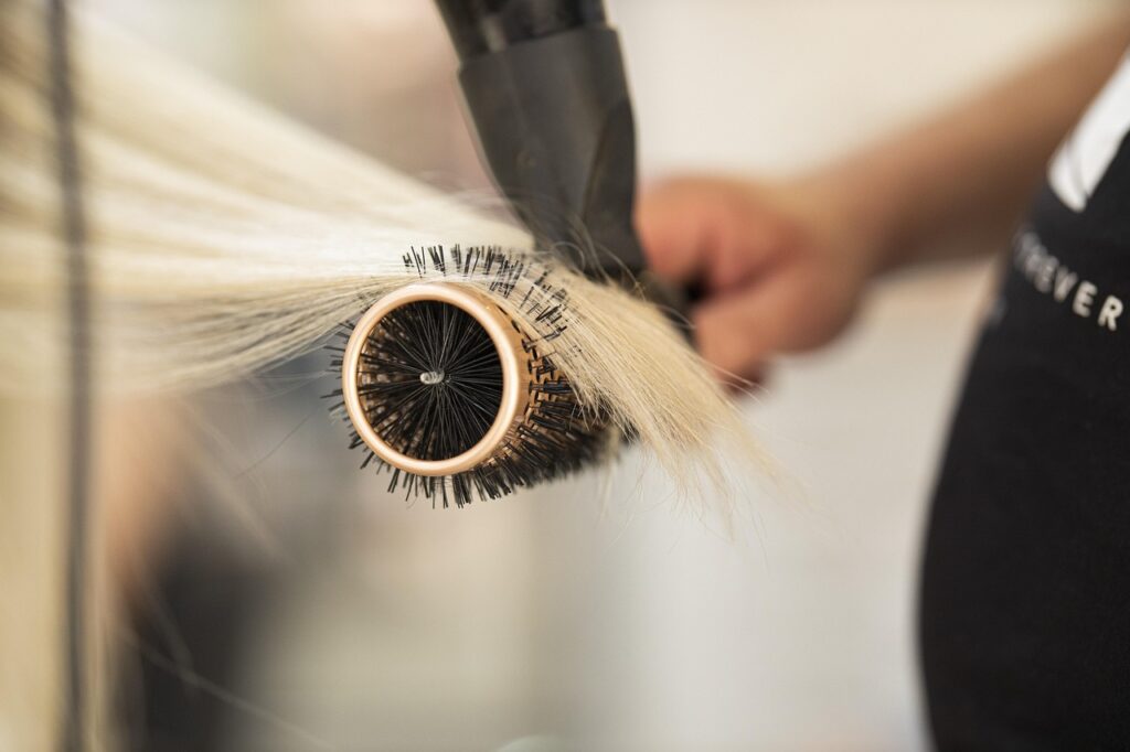 Cómo Cuidar el Cabello Teñido: Consejos Para Preservar el Color y la Salud
