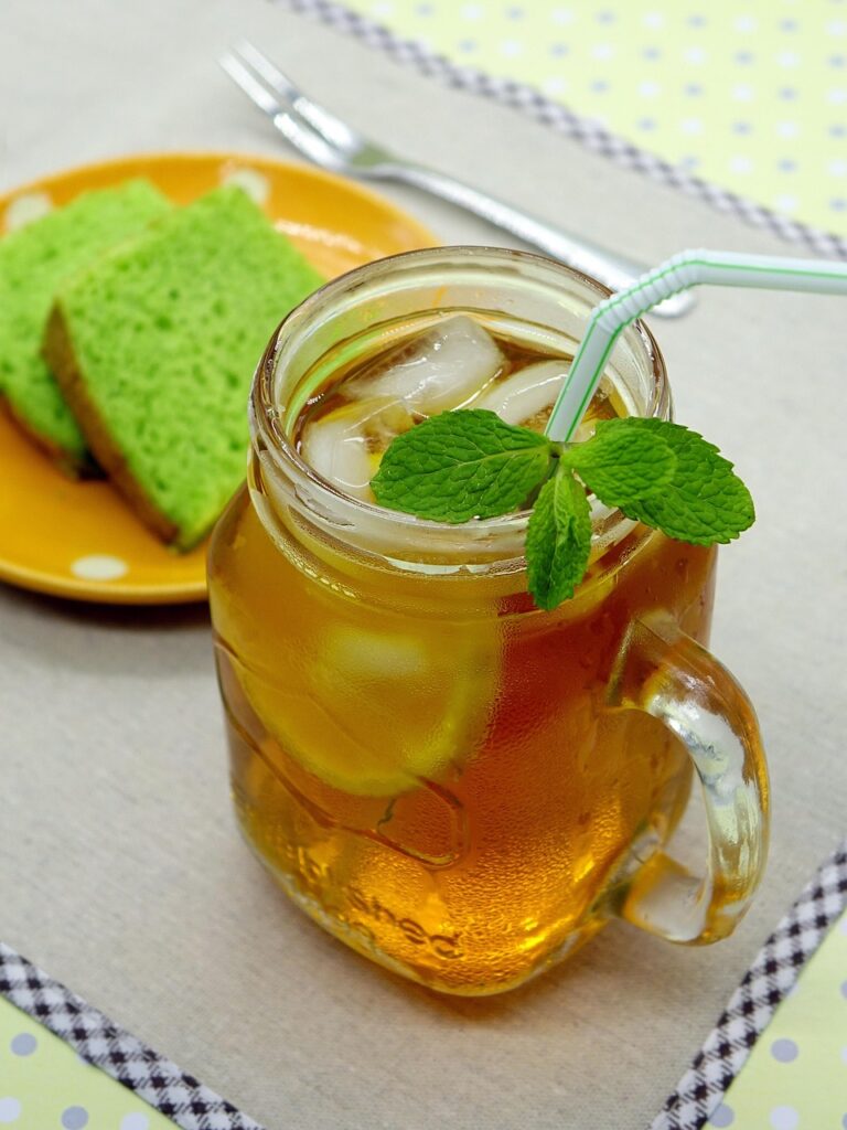 Recetas de Tés Fríos Sabrosos y Refrescantes para los Días de Calor