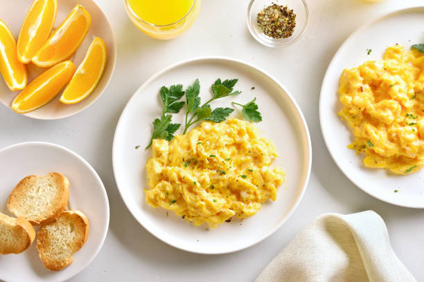 La forma correcta de hacer huevos revueltos para obtener siempre resultados deliciosos y esponjosos